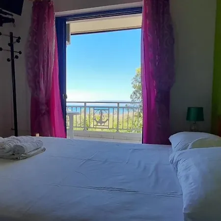 Lakkopetra 아파트